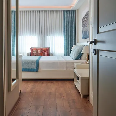 Hotel Meydani Butik Derekoy (Gokceada)
