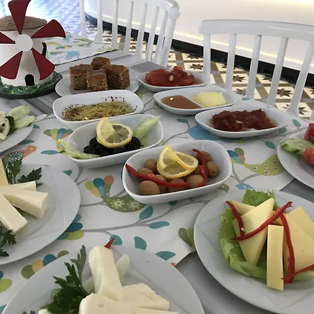 Meydani Butik Derekoy (Gokceada)