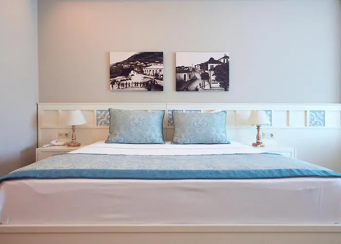 Meydani Butik Derekoy (Gokceada)